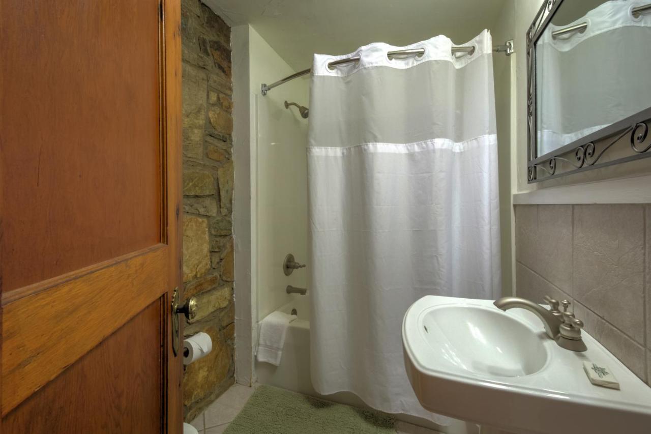 Linville Falls Lodge & Cottages Экстерьер фото